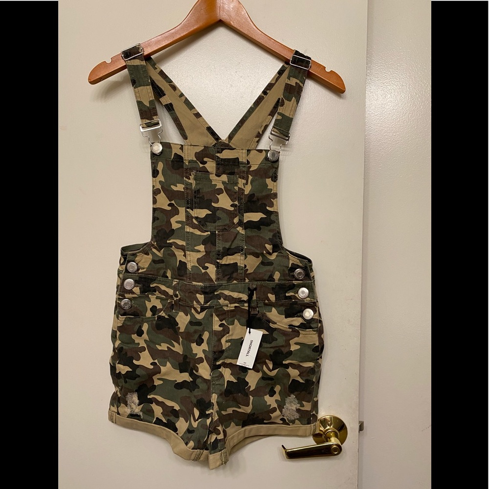 Girls Camo Denim Short tall overalls small